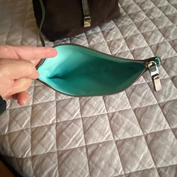 Tiffany & Co.Chocolate Brown Leather (Reversible) Shoulder. Preowned. Beautiful - Picture 10 of 15